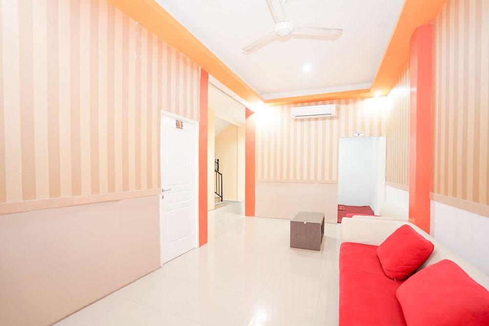 Hotel O Juanda Near Terminal International Juanda Brebek Exteriér fotografie